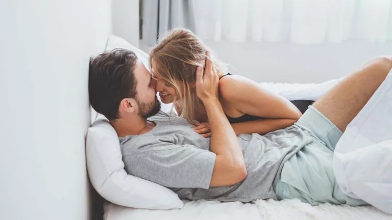 Πεσμένη λίμπιντο; 7 φυσικοί τρόποι που ξυπνούν ξανά την ερωτική επιθυμία Αρχική